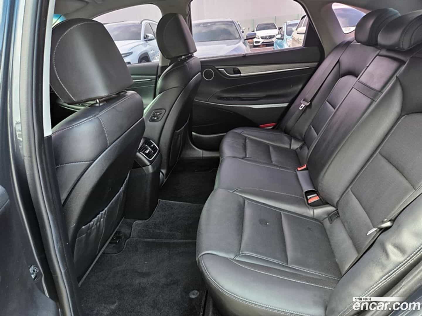 Grandeur Hyundai 2017.6-OPTION-019