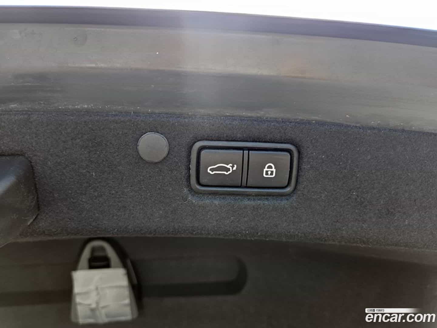 Grandeur Hyundai 2017.6-OPTION-024