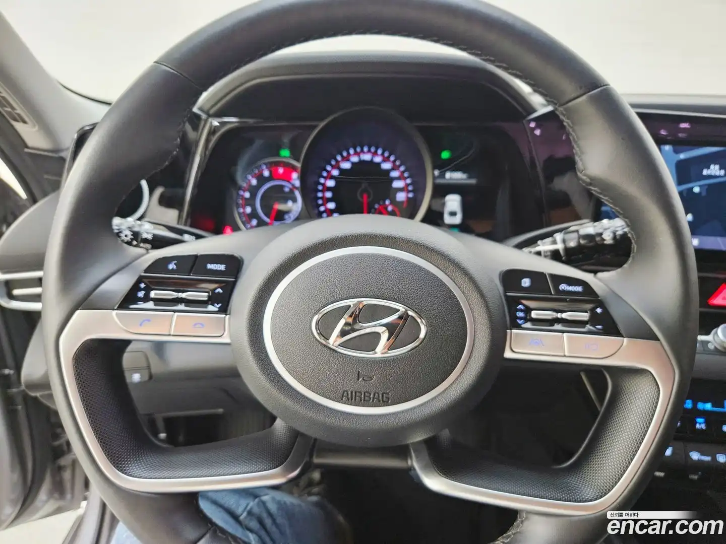 AVANTE Hyundai 2020.5-OPTION-019