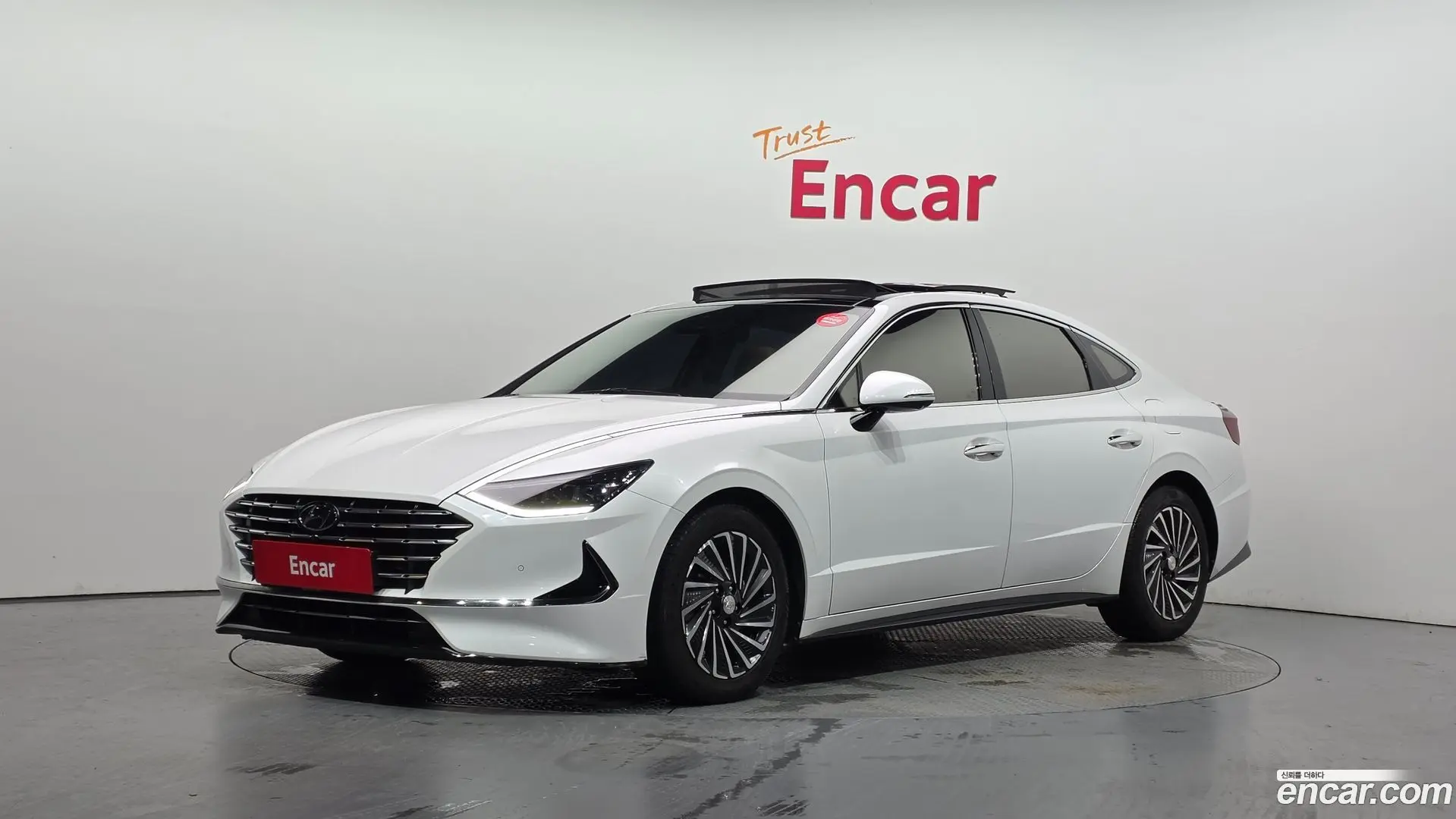 Main__Slider__Photo:Sonata Hyundai 2020.4-0