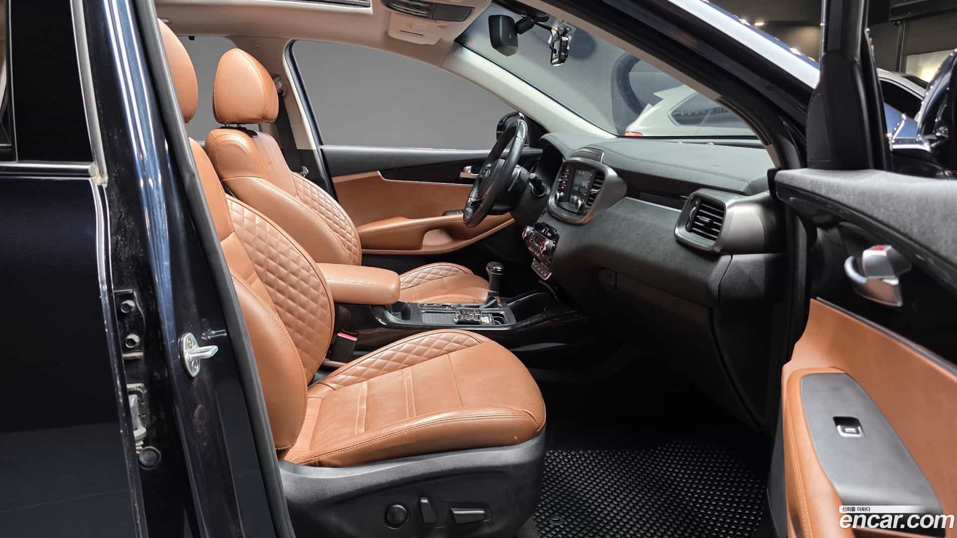Sorento Kia 2017.8-INNER-010