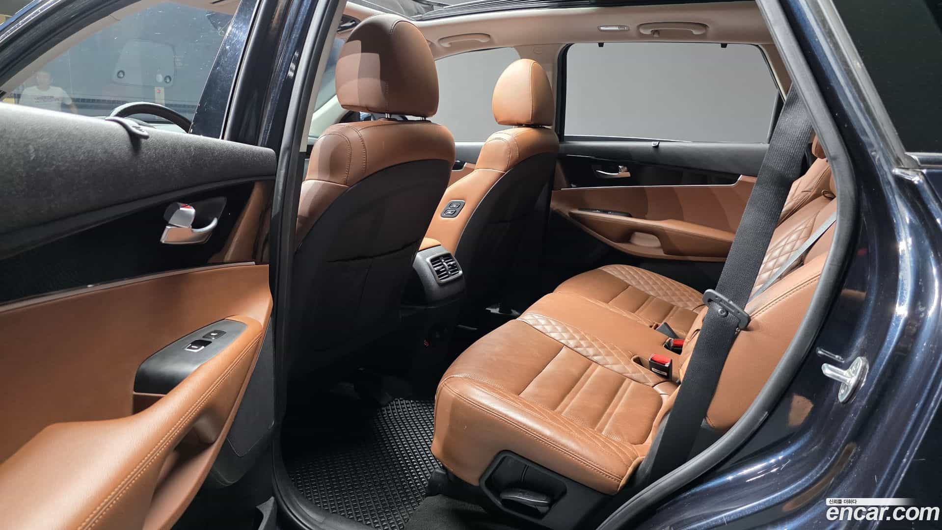 Sorento Kia 2017.8-OPTION-015
