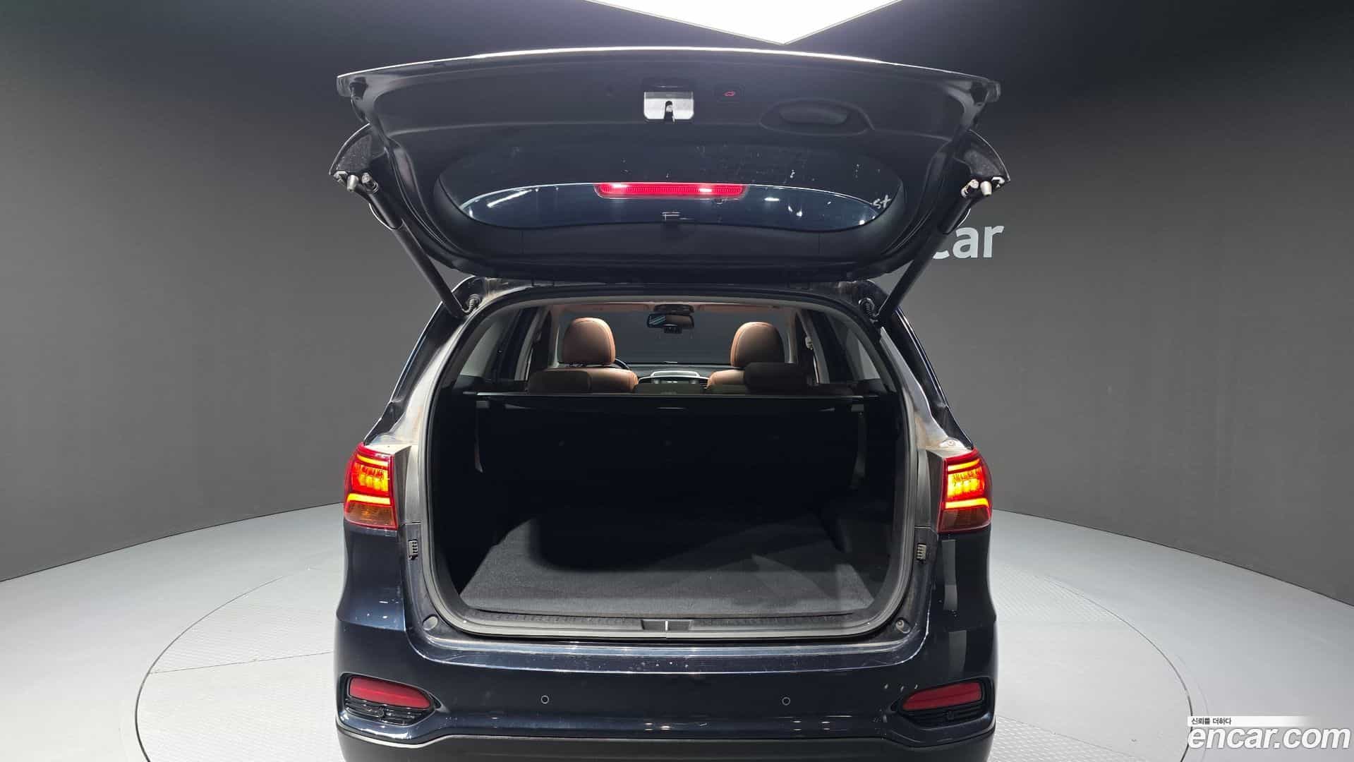 Sorento Kia 2017.8-OPTION-024