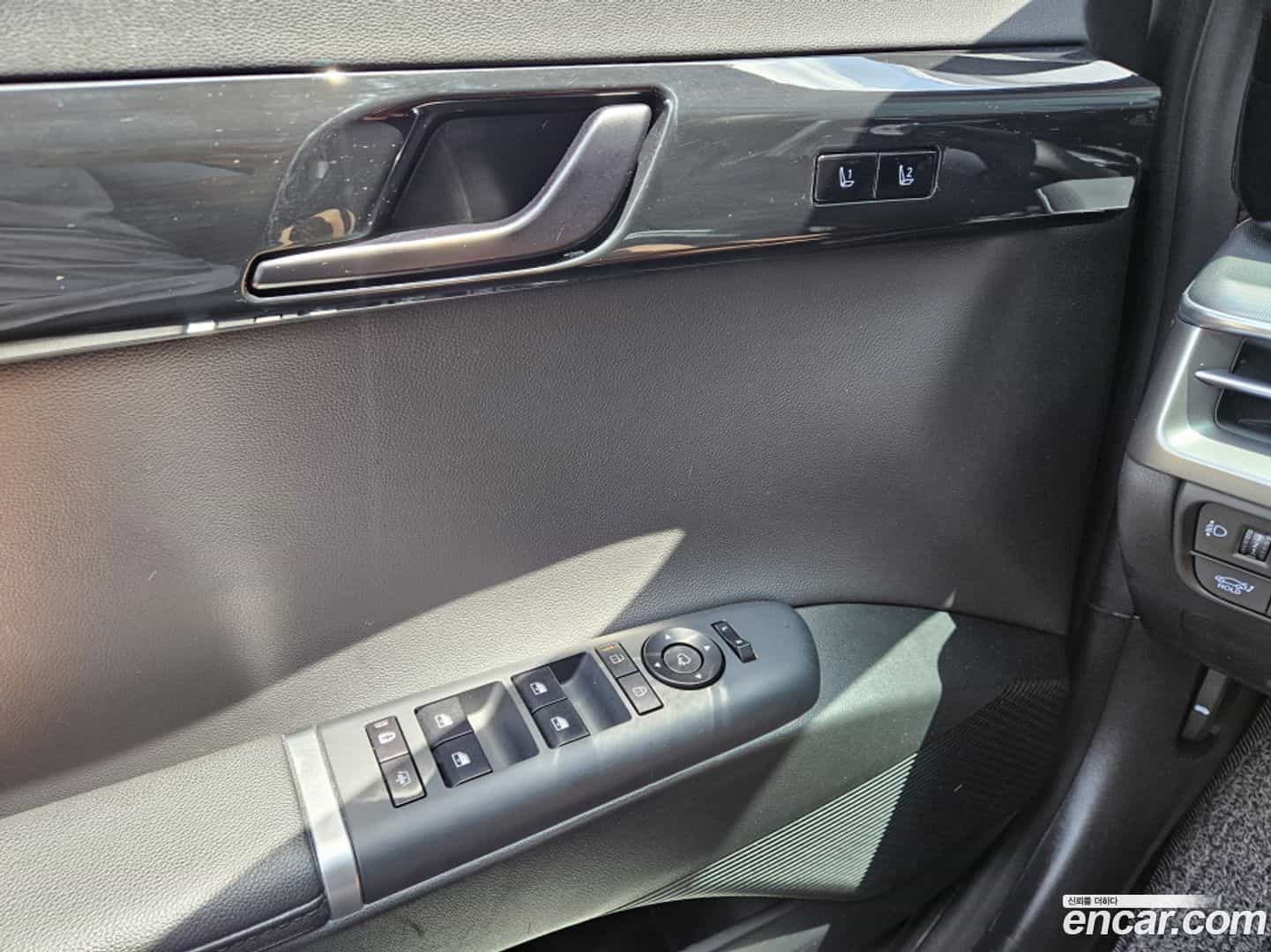Grandeur Hyundai 2023.2-OPTION-016