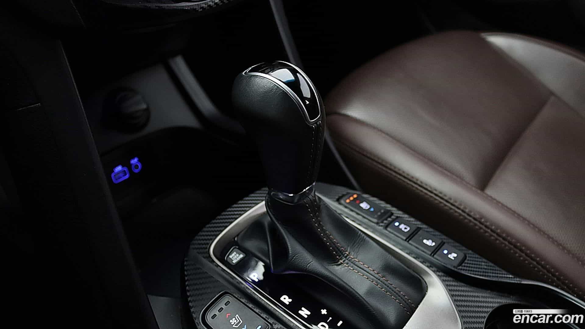 Maxcruz Hyundai 2018.2-INNER-010