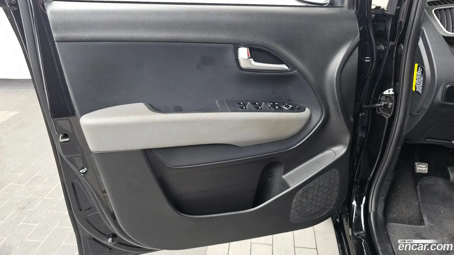 RAY Kia 2022.6-INNER-034