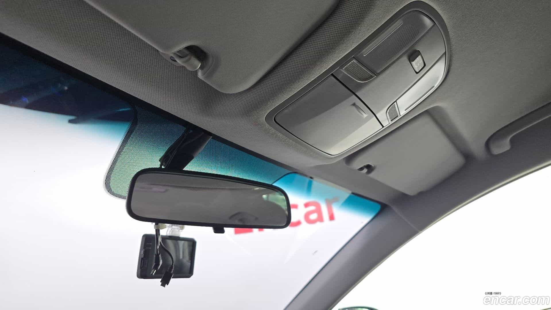 AVANTE Hyundai 2016.2-OPTION-023