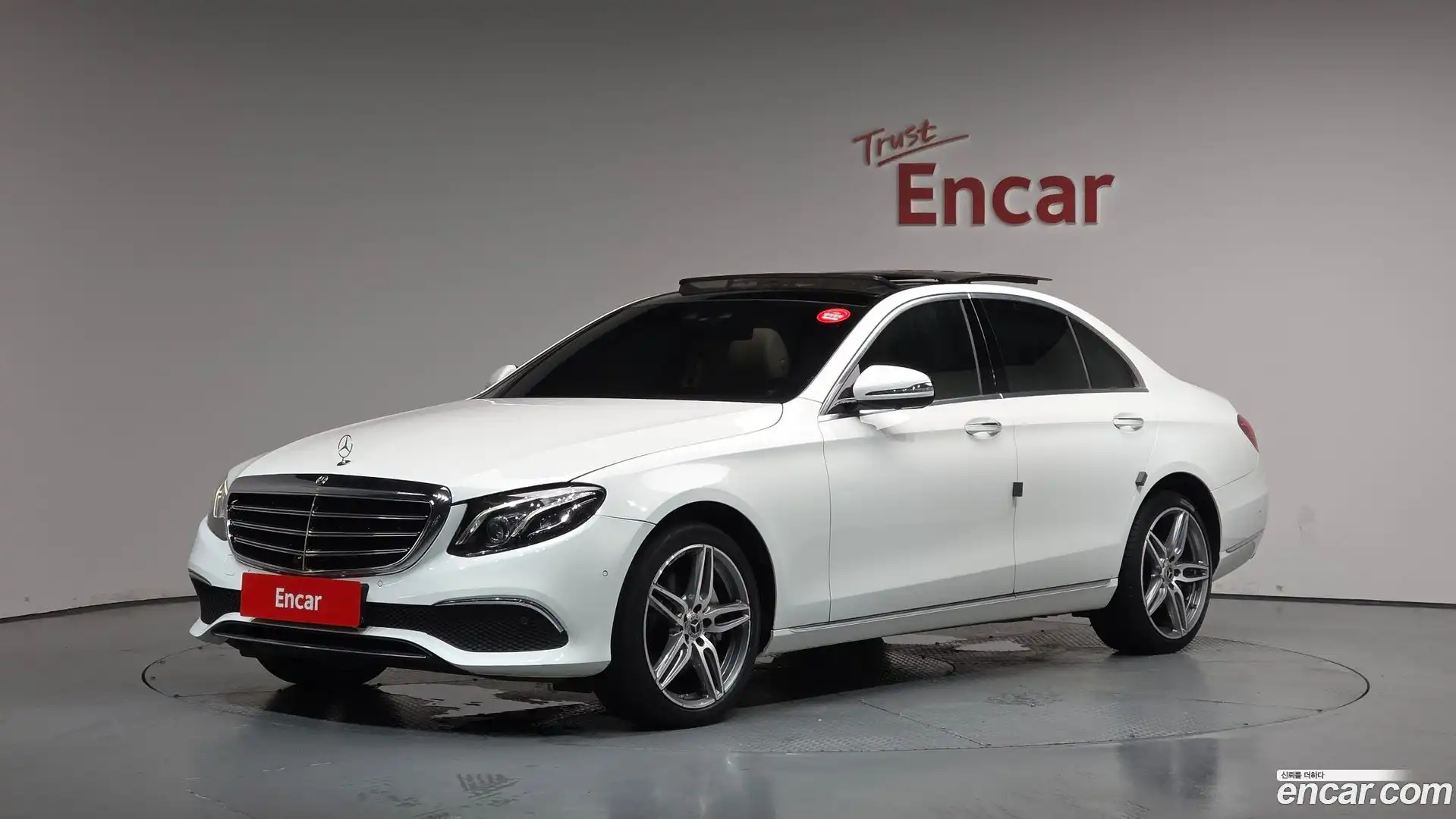 E-Class Mercedes-Benz 2019.5-OUTER-001