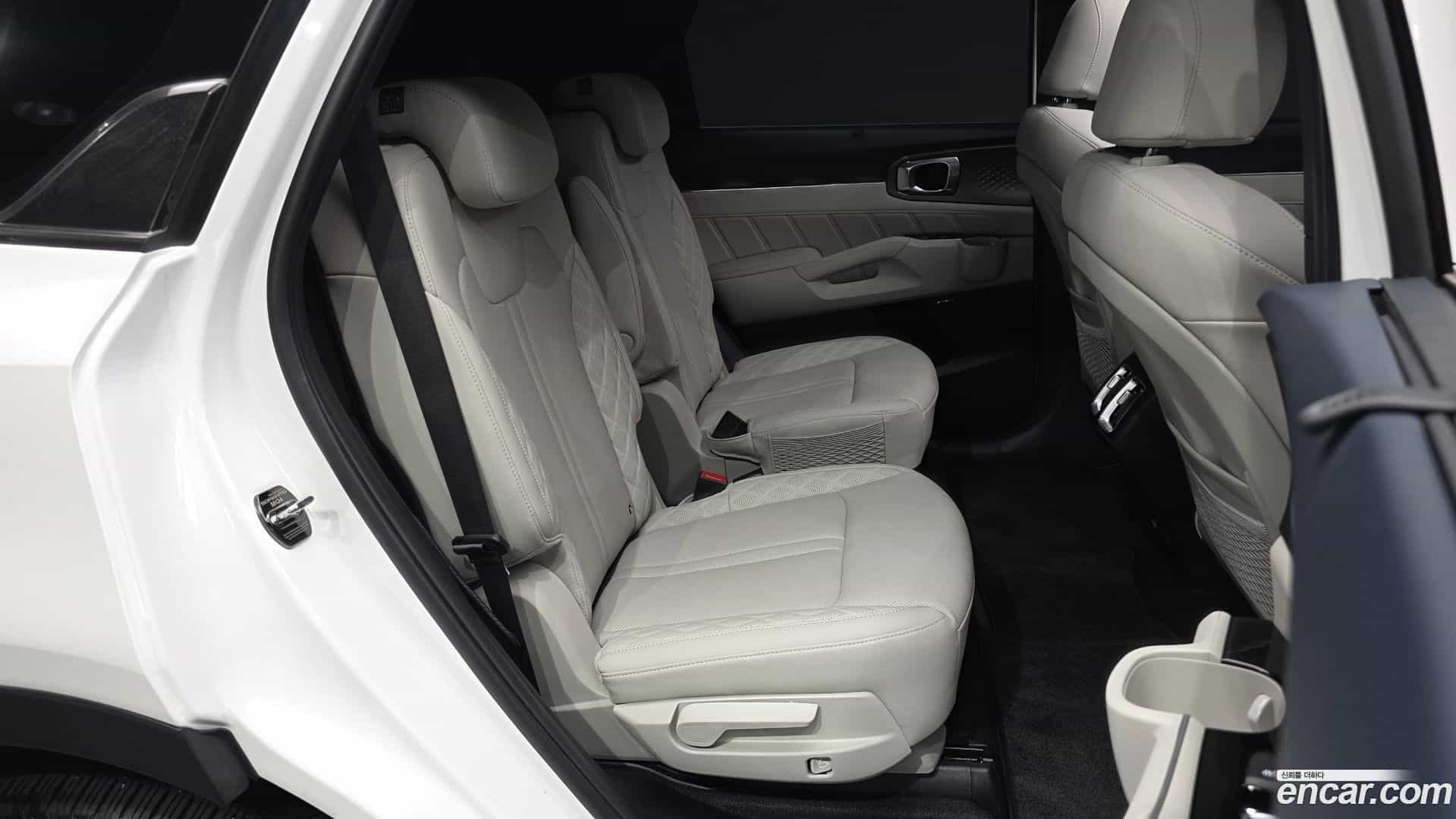 Sorento Kia 2023.6-OPTION-016