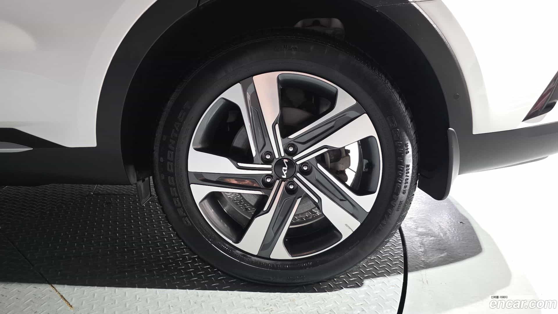 Sorento Kia 2023.6-OUTER-031