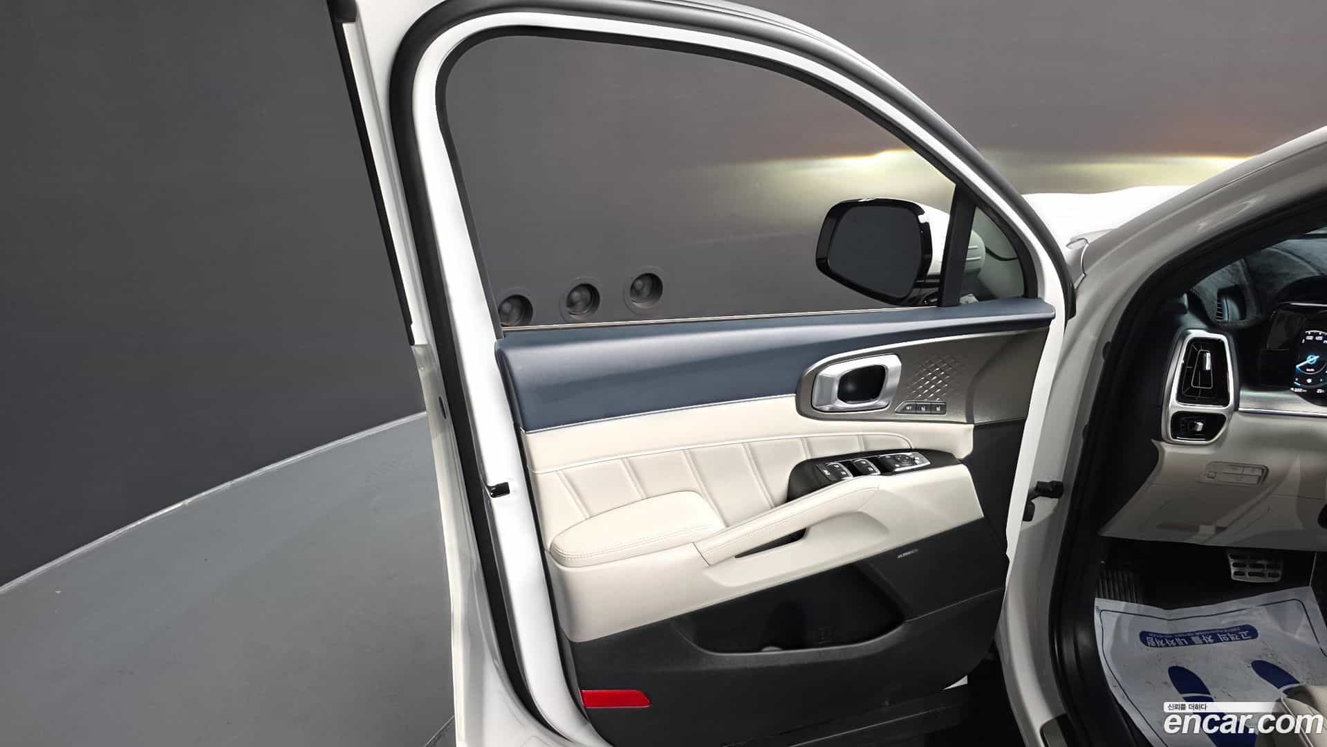 Sorento Kia 2023.6-INNER-034
