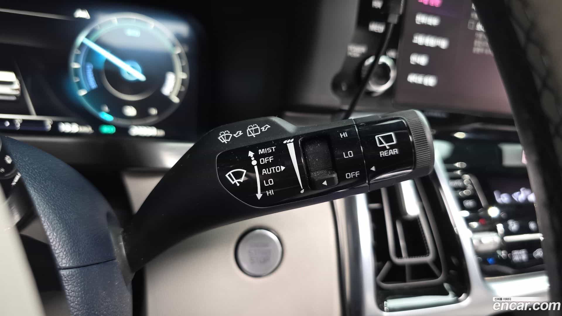 Sorento Kia 2023.6-OPTION-054