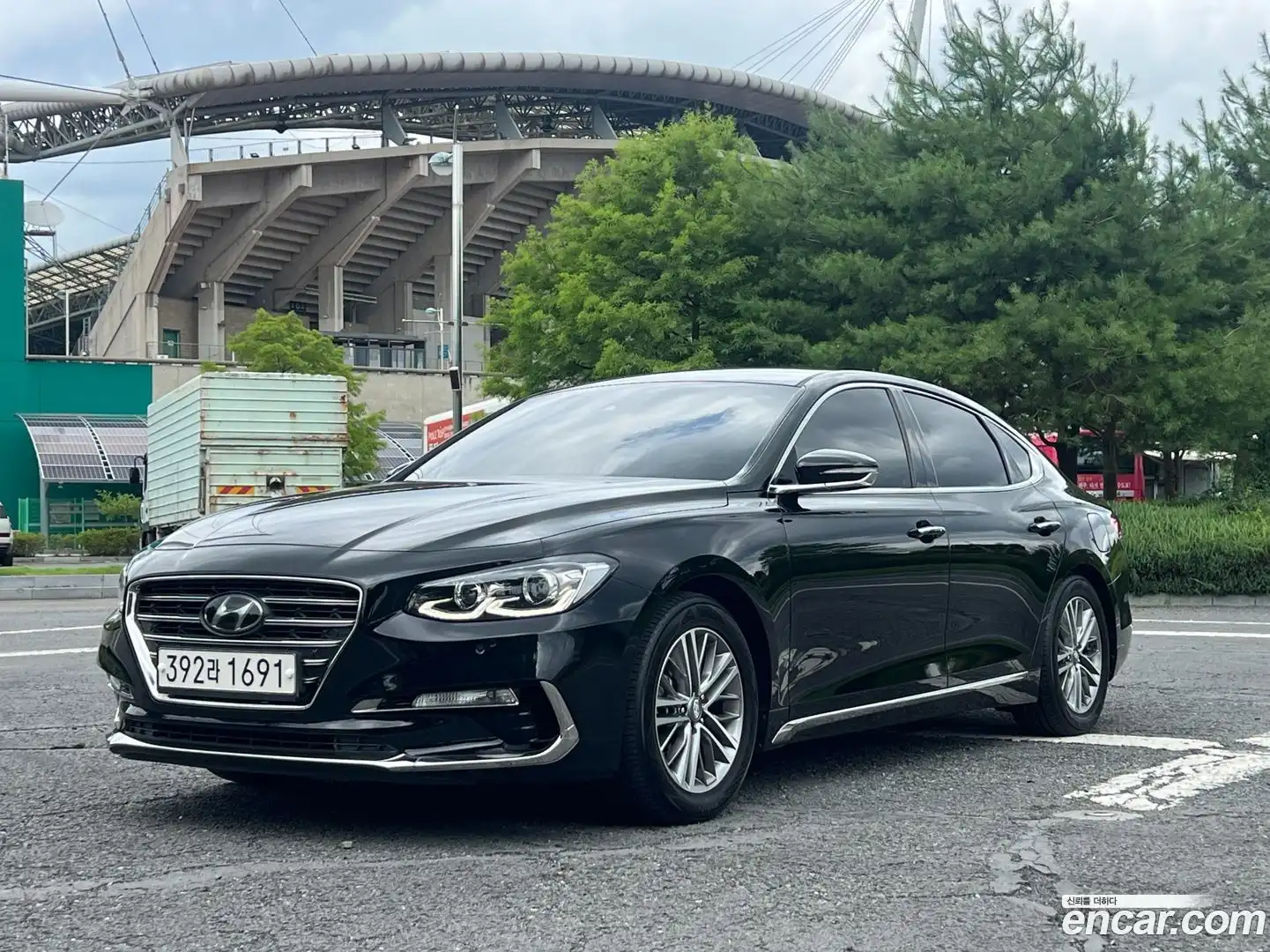 Grandeur Hyundai 2017.10-OUTER-001