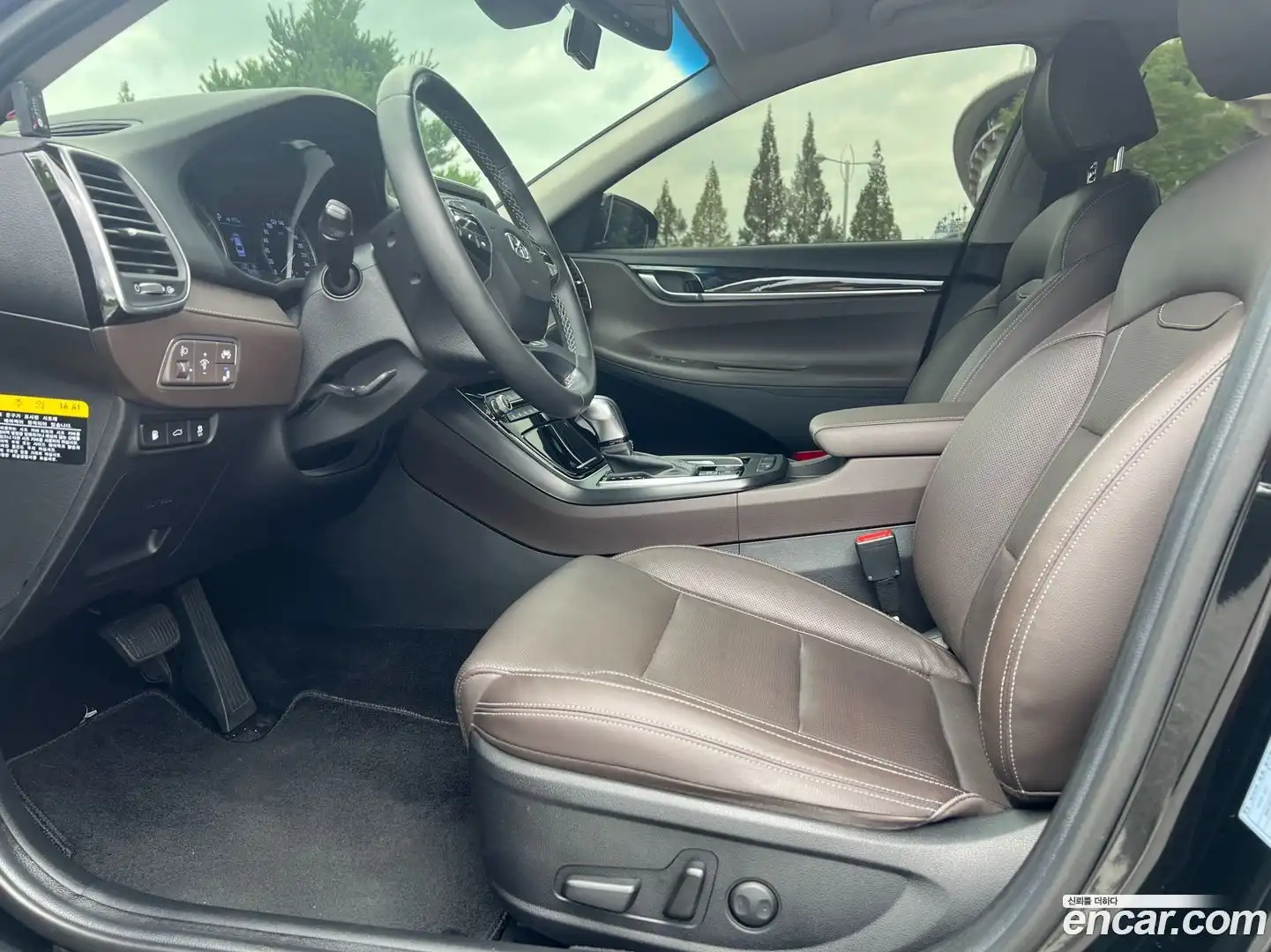Grandeur Hyundai 2017.10-INNER-008