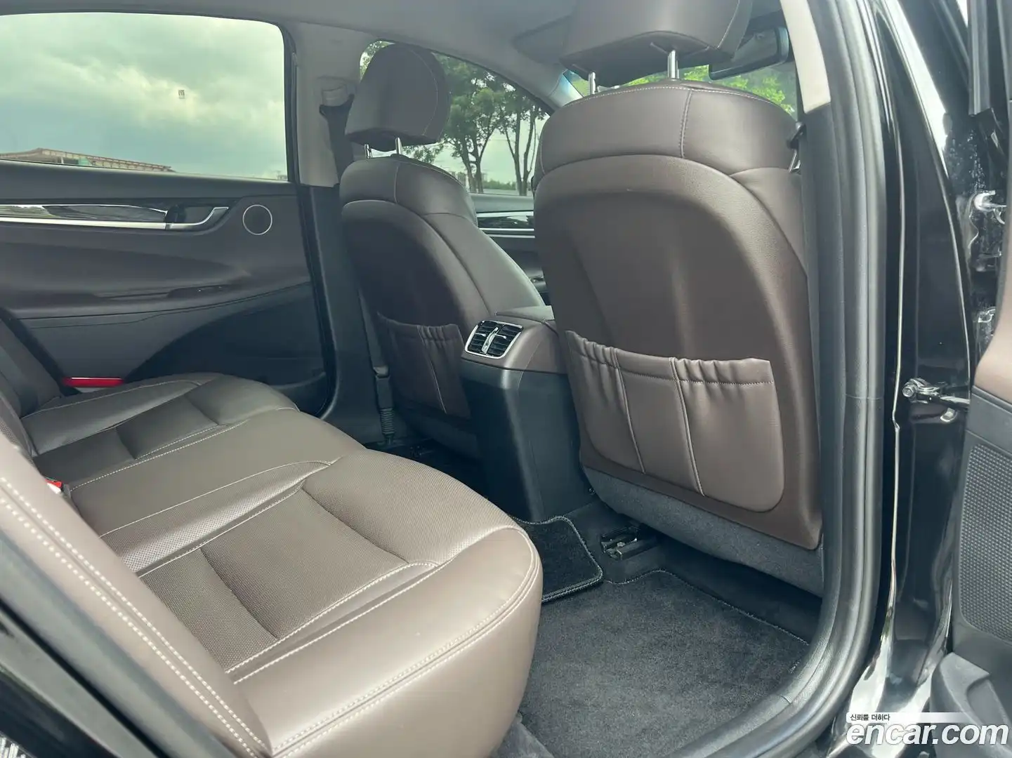 Grandeur Hyundai 2017.10-OPTION-015