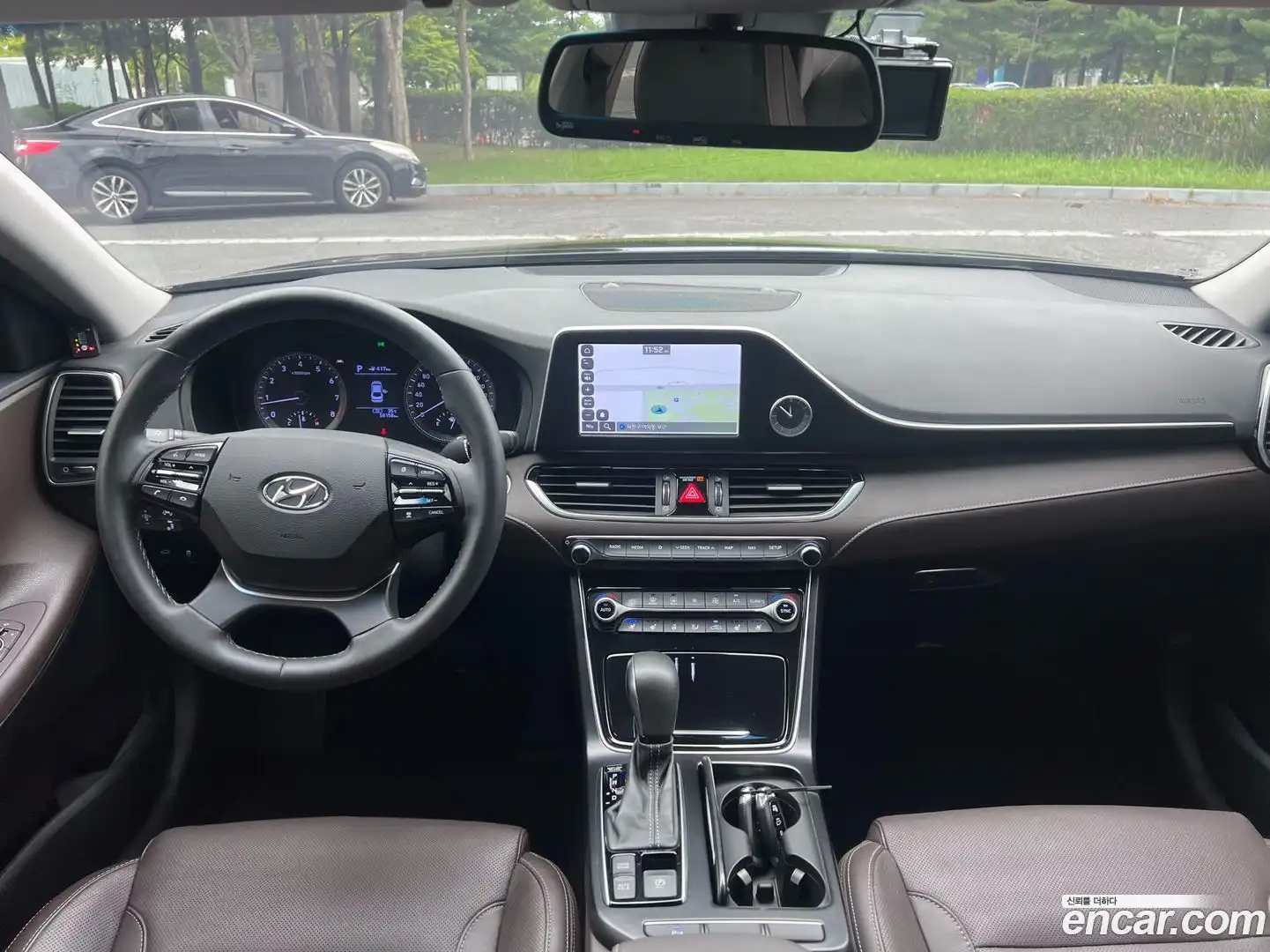 Grandeur Hyundai 2017.10-OPTION-016