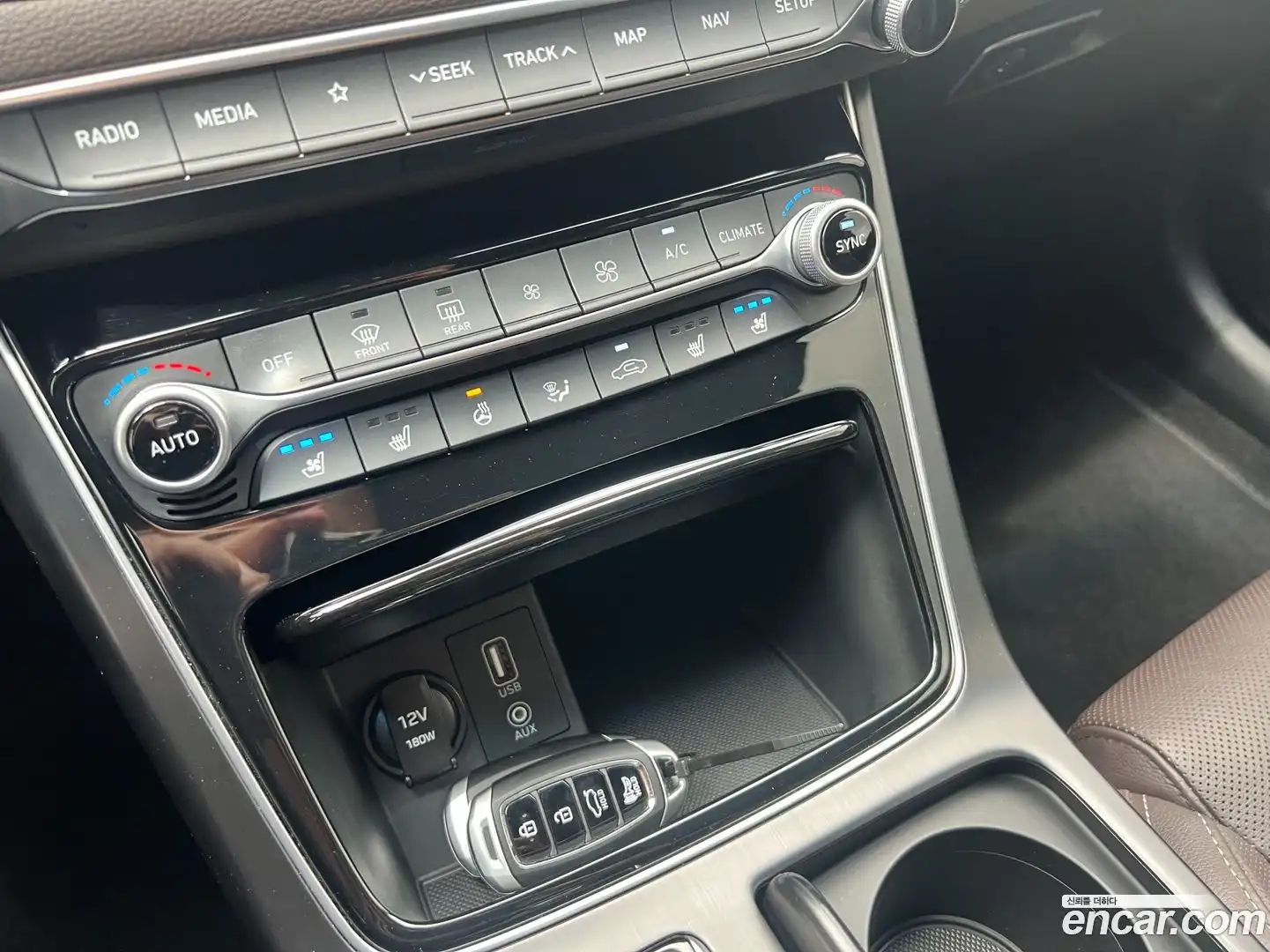 Grandeur Hyundai 2017.10-OPTION-019