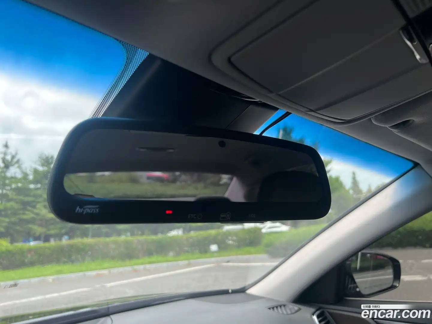 Grandeur Hyundai 2017.10-OPTION-021