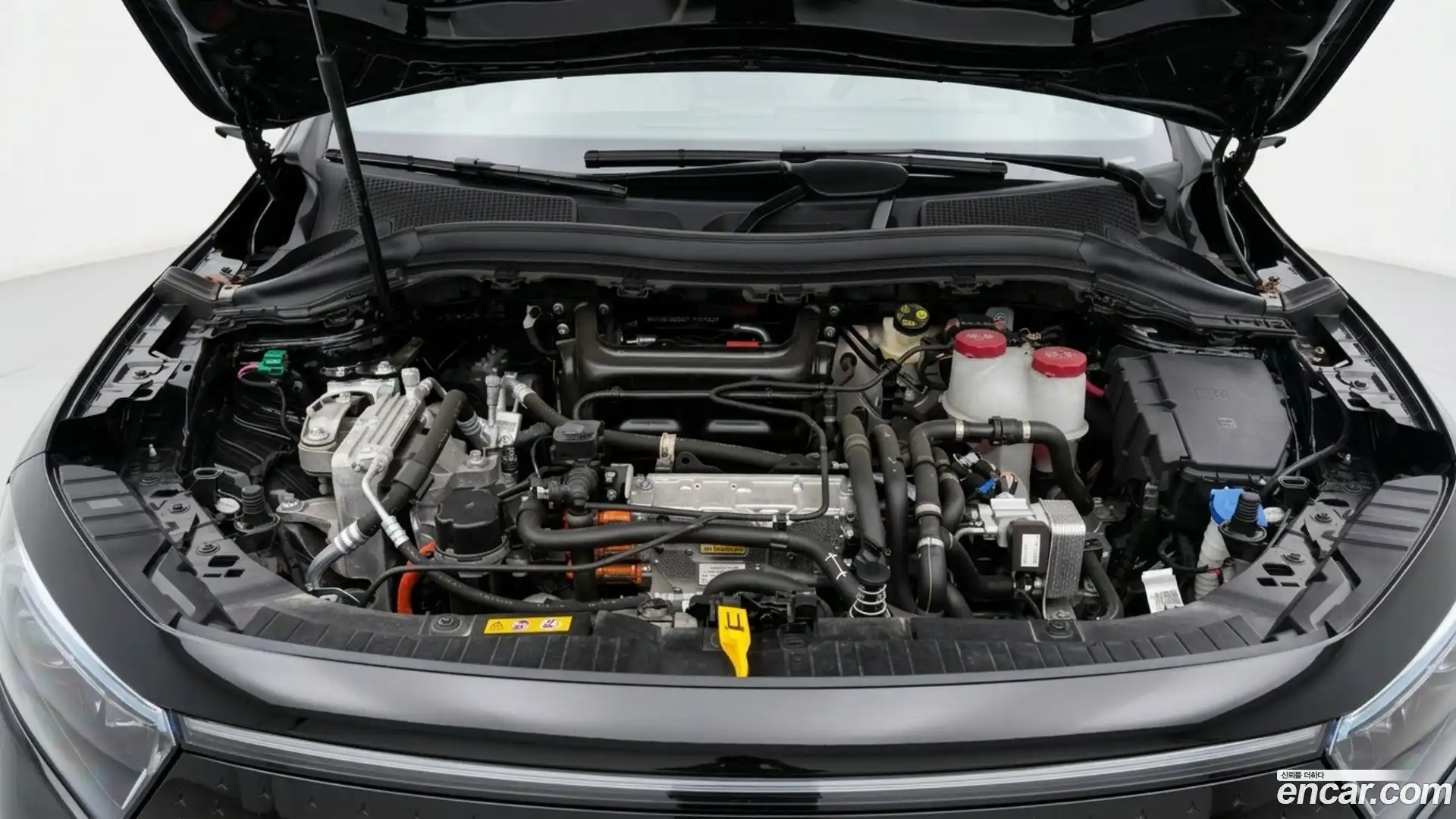 EQA Mercedes-Benz 2025.7-OUTER-006