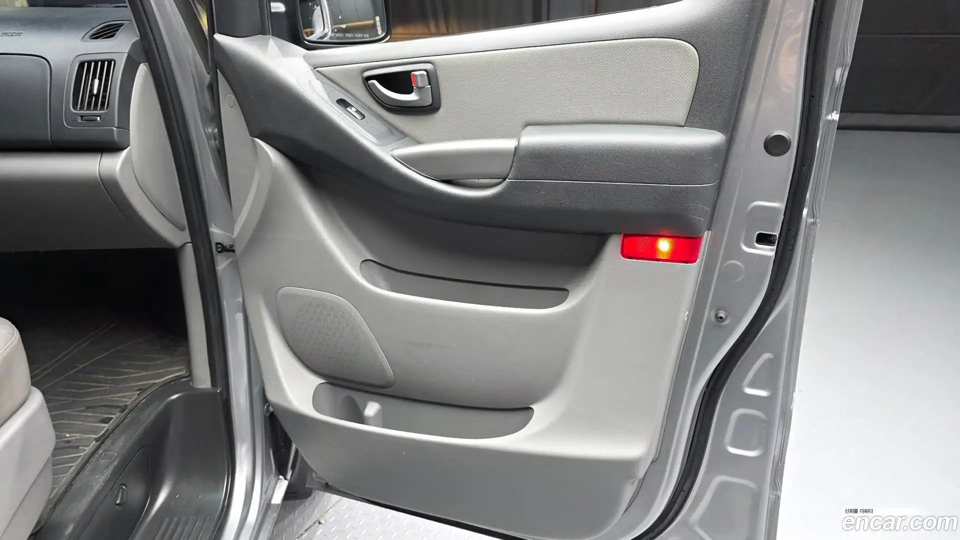 Starex Hyundai 2020.11-INNER-034