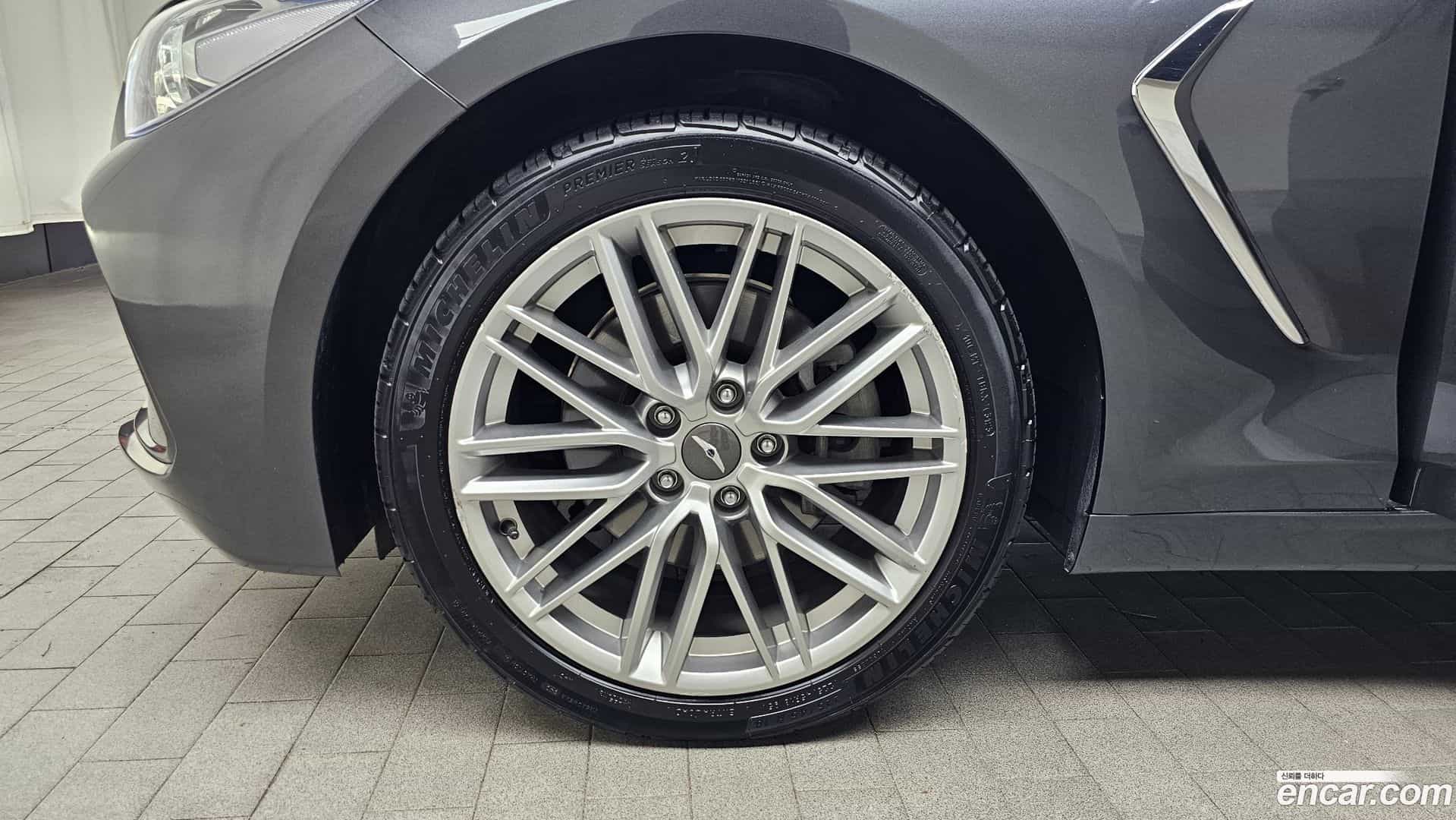 G70 Genesis 2018.10-OUTER-005
