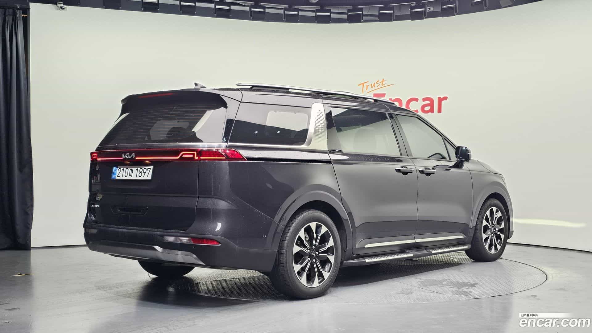 Canival Kia 2023.1-OUTER-002