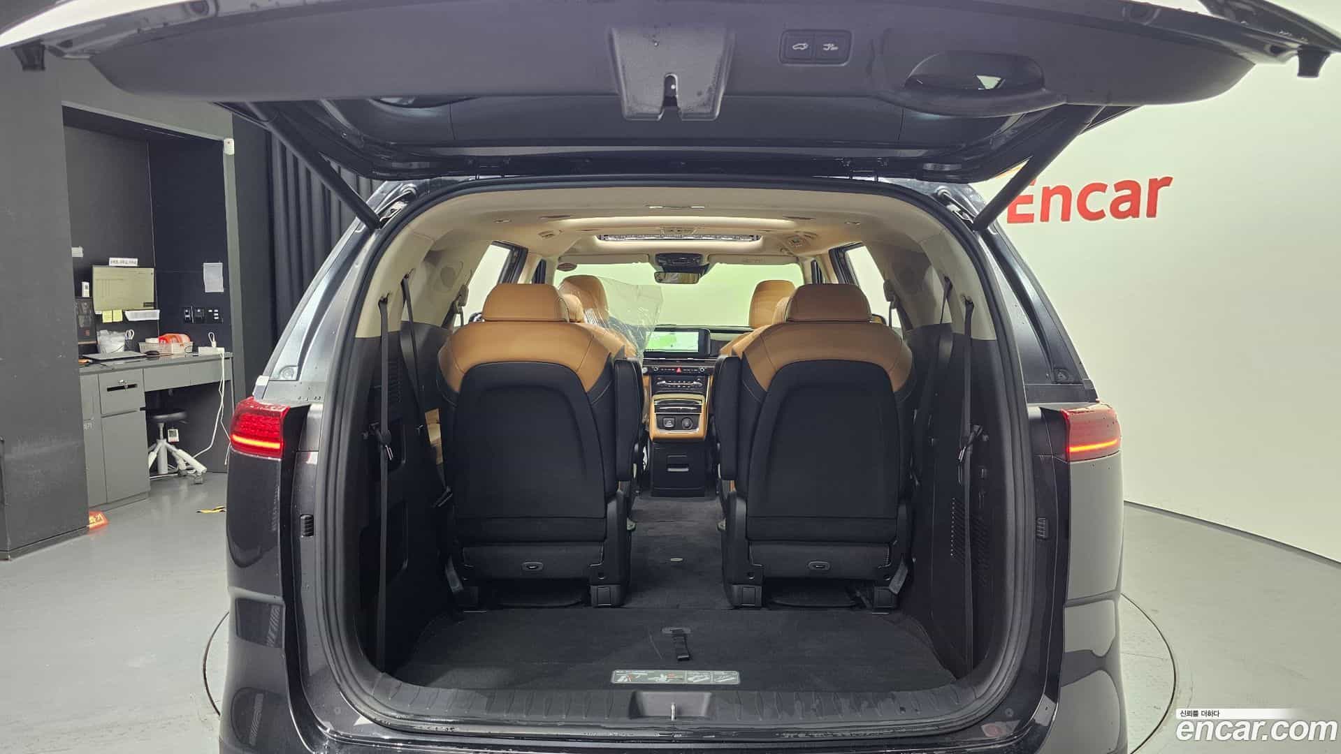 Canival Kia 2023.1-OPTION-024