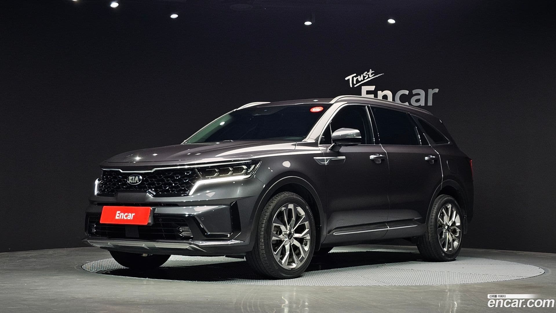 Main__Slider__Photo:Sorento Kia 2020.6-0
