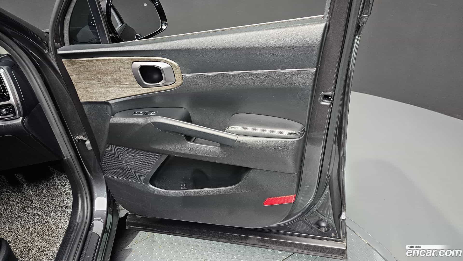 Sorento Kia 2020.6-INNER-035