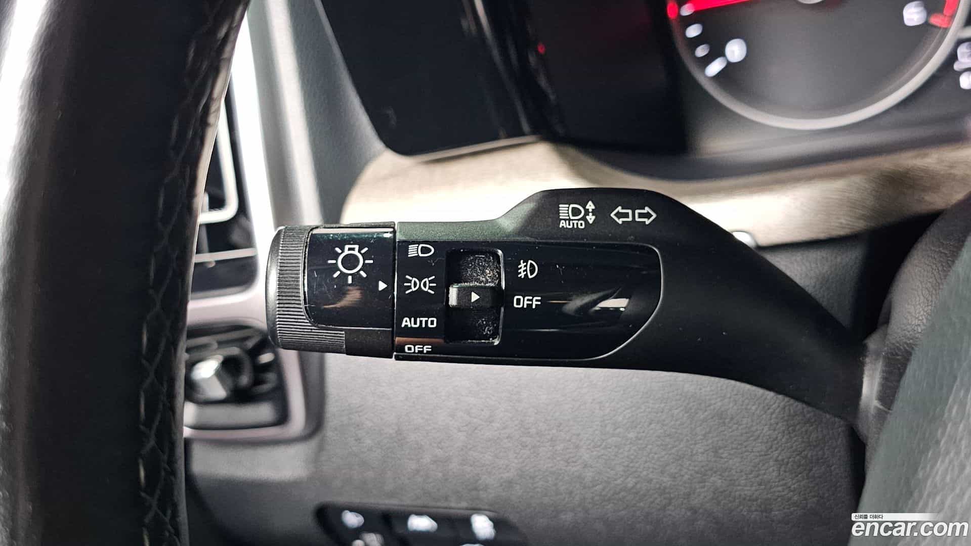 Sorento Kia 2020.6-OPTION-043