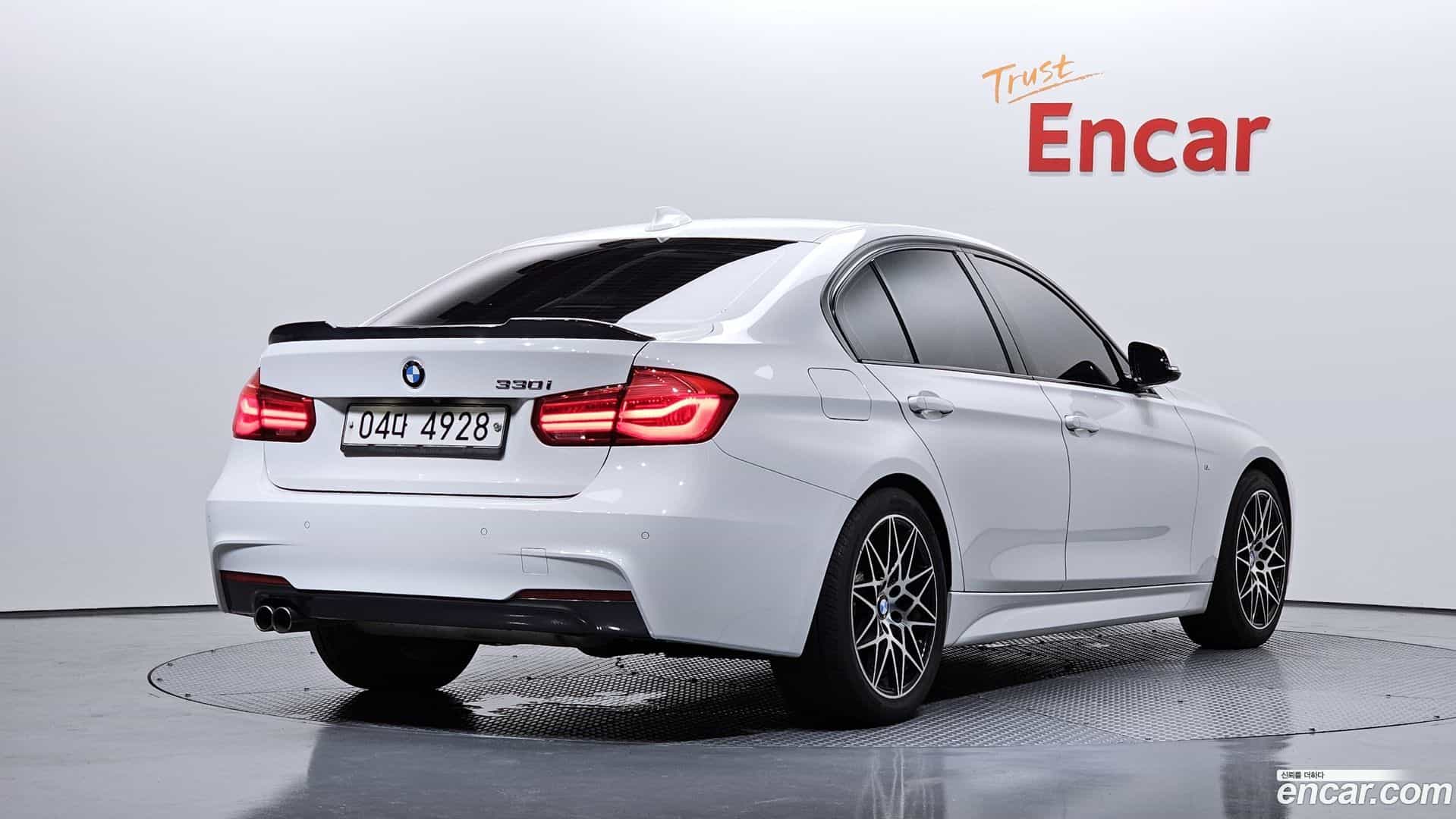 3-Series BMW 2017.9-OUTER-002
