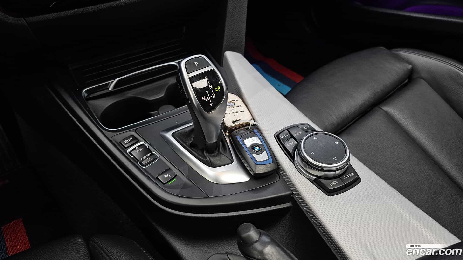 3-Series BMW 2017.9-INNER-009