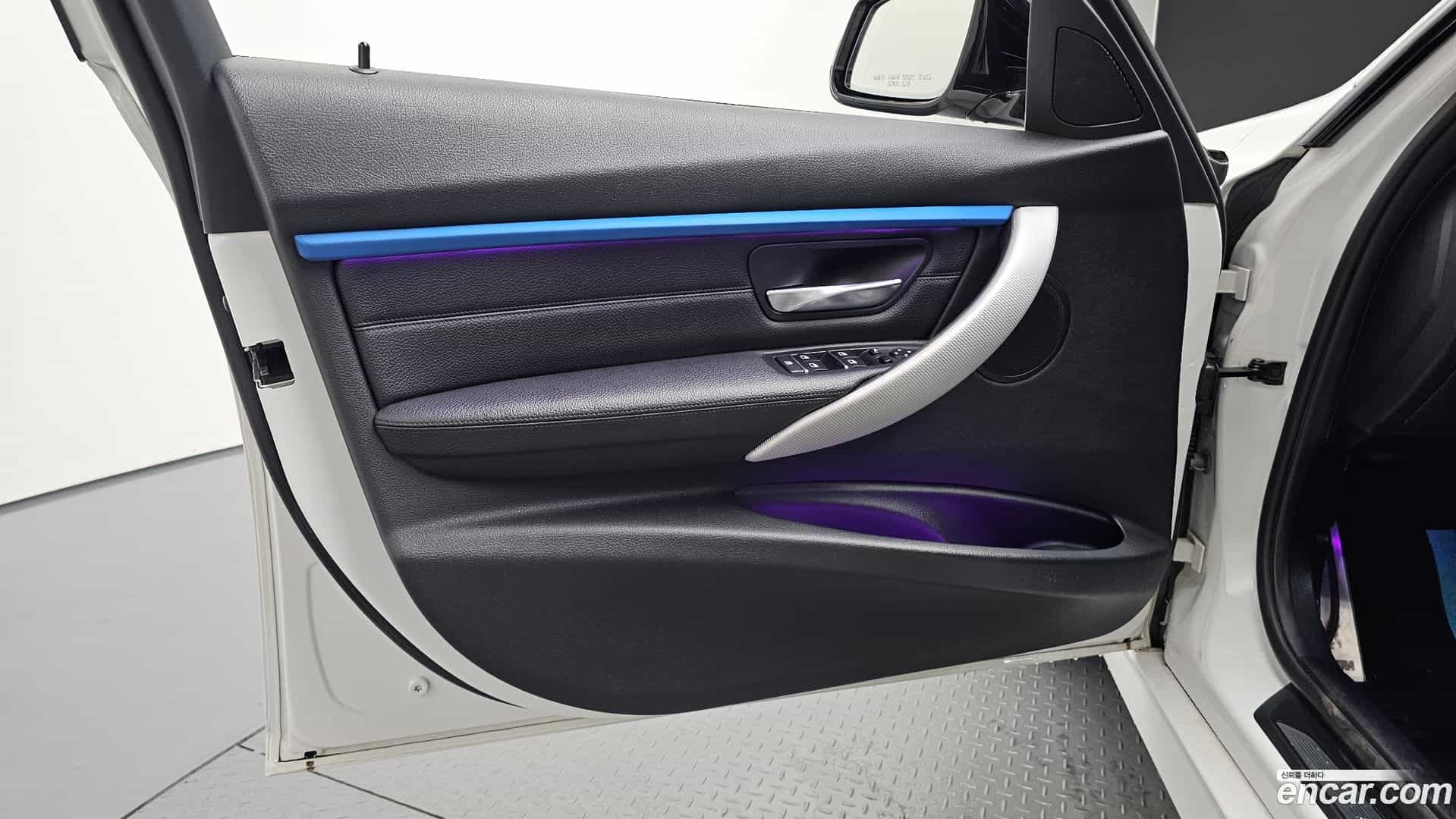 3-Series BMW 2017.9-INNER-034