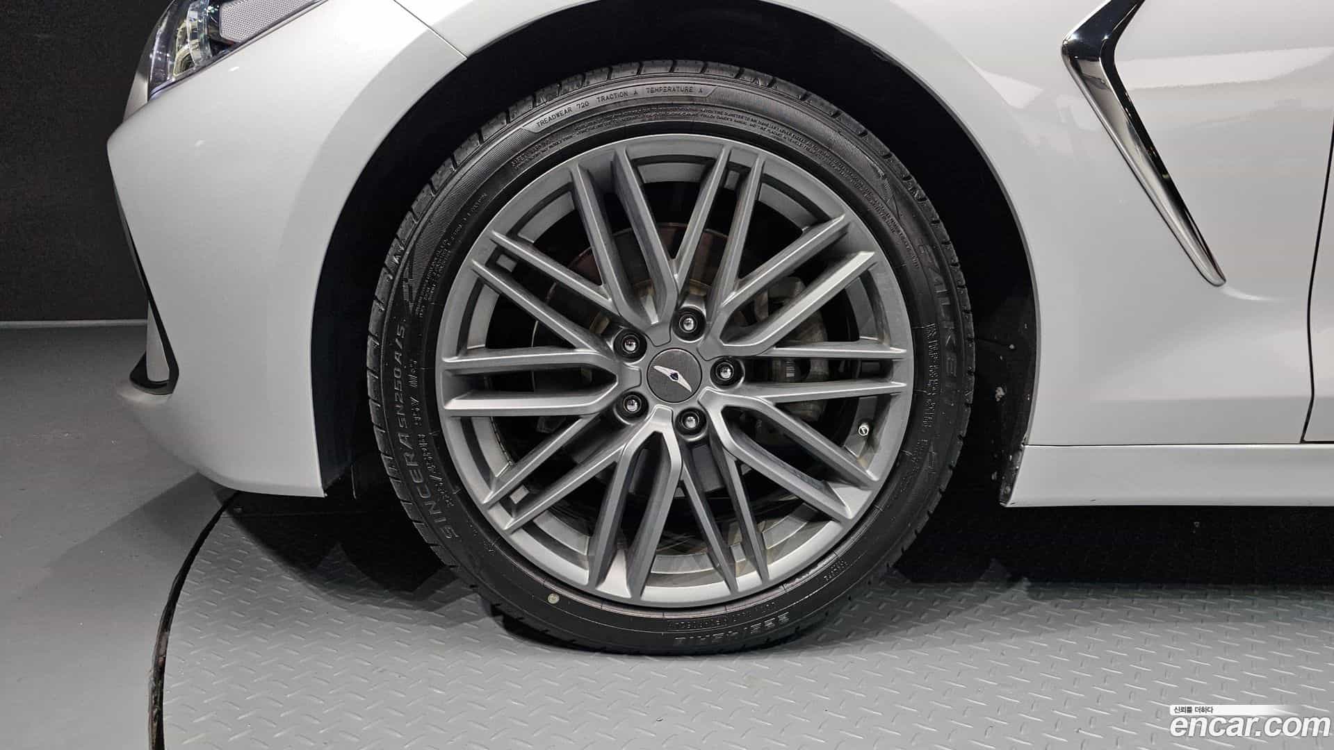 G70 Genesis 2018.7-OUTER-005