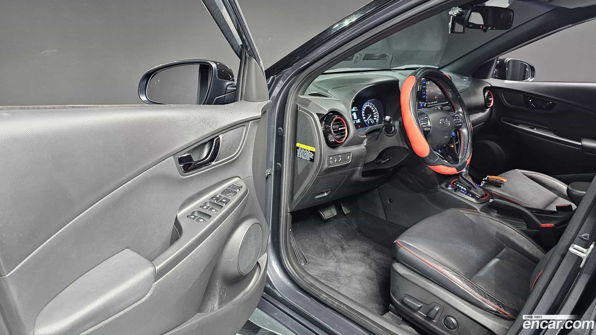 Kona Hyundai 2017.8-OPTION-015