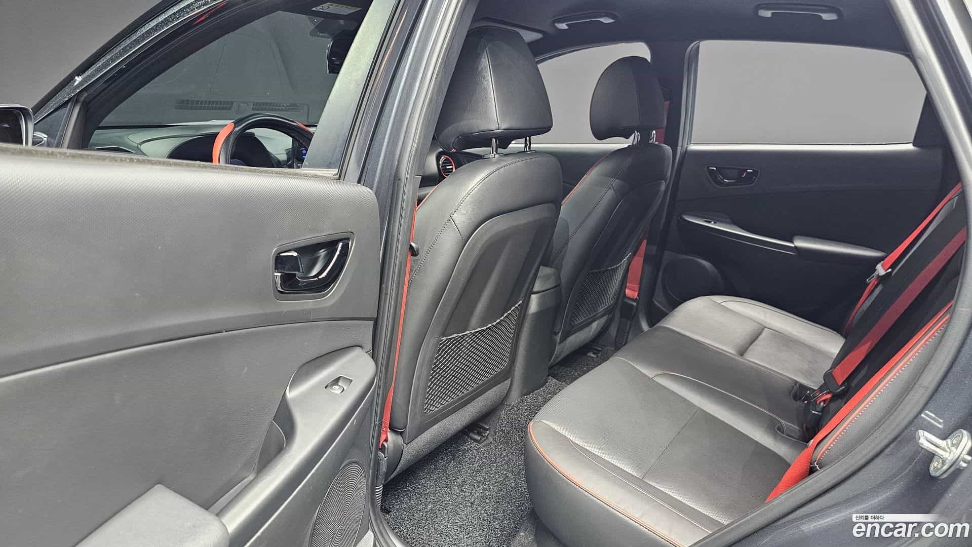 Kona Hyundai 2017.8-OPTION-022