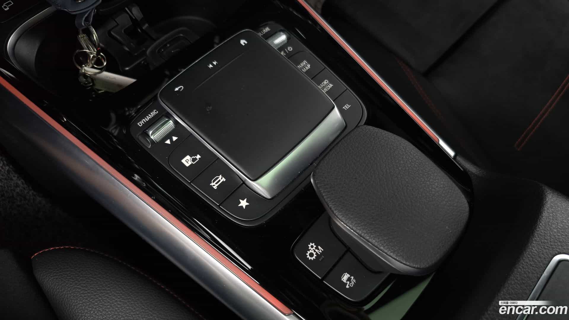 GLA-Class Mercedes-Benz 2022.7-OPTION-046