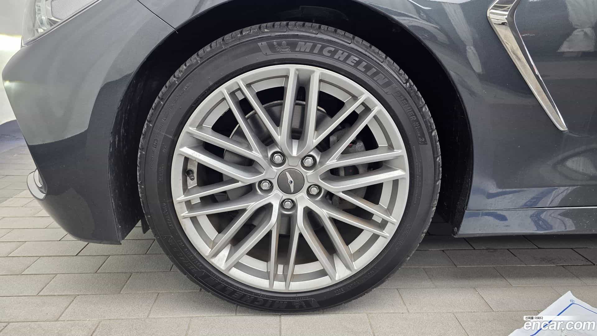 G70 Genesis 2019.11-OUTER-005