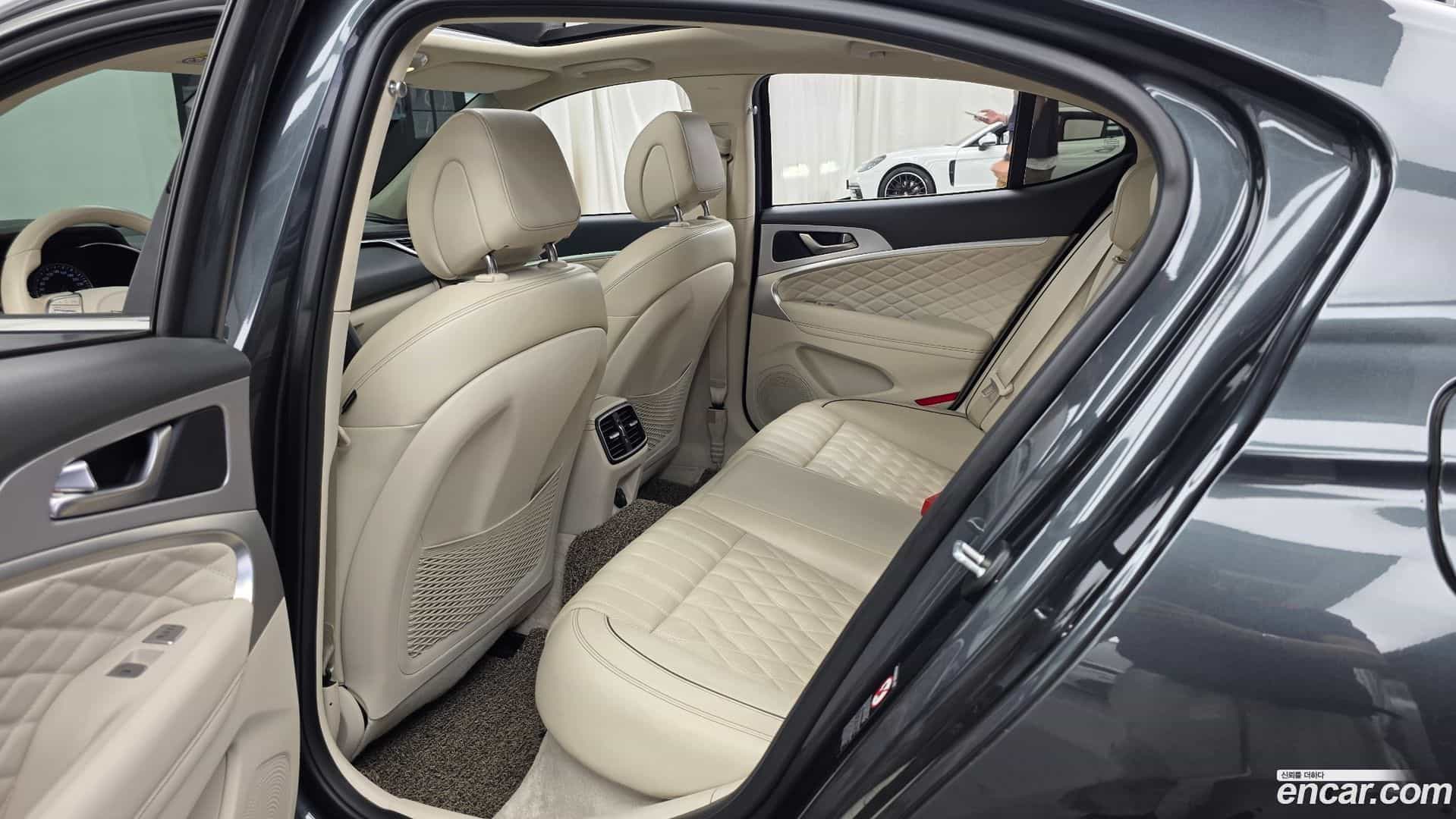 G70 Genesis 2019.11-INNER-036