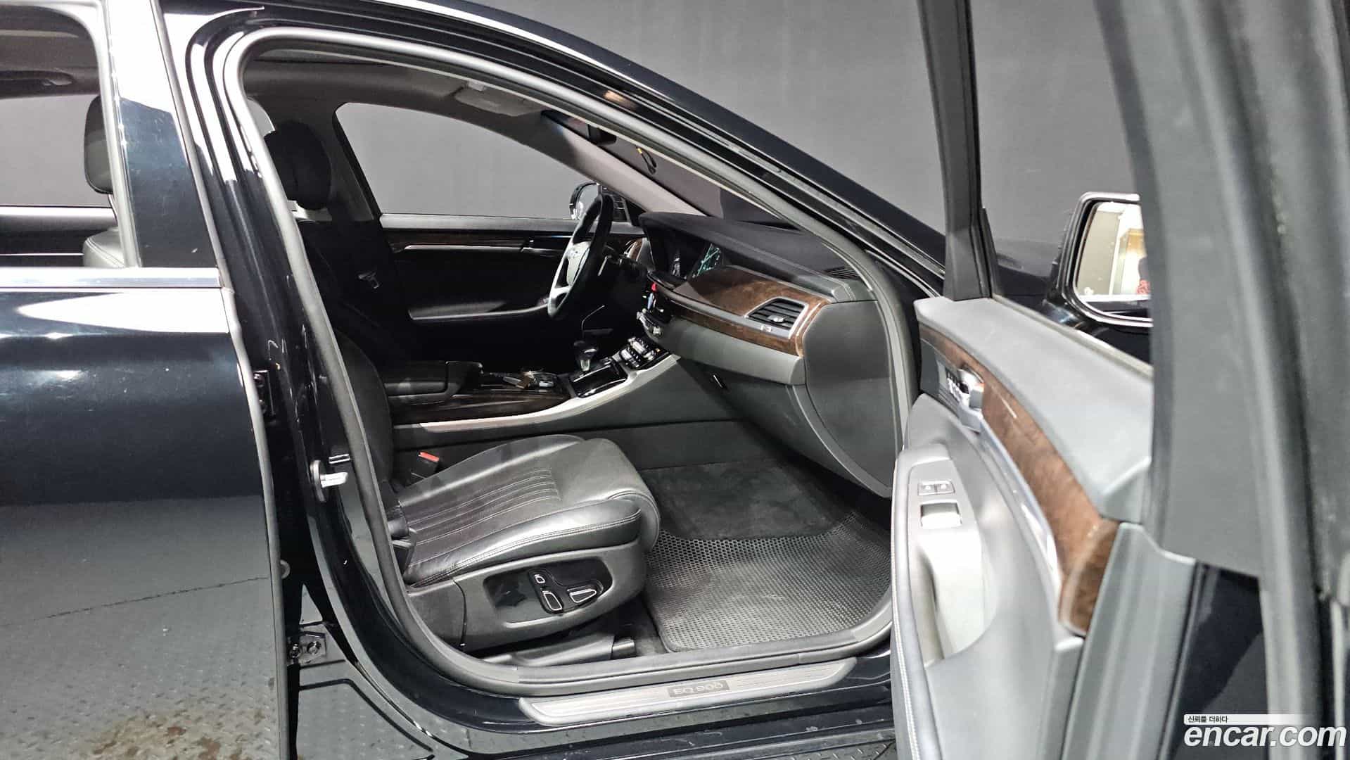 EQ900 Genesis 2016.5-OPTION-022