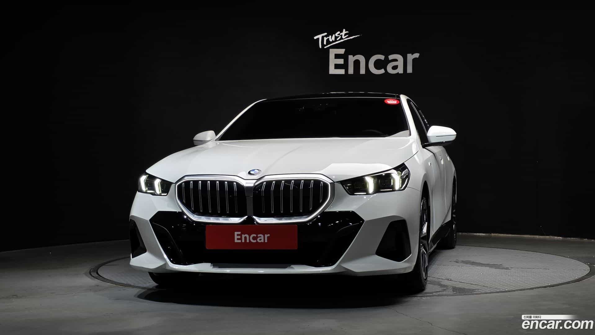 5-Series BMW 2024.9-OUTER-003