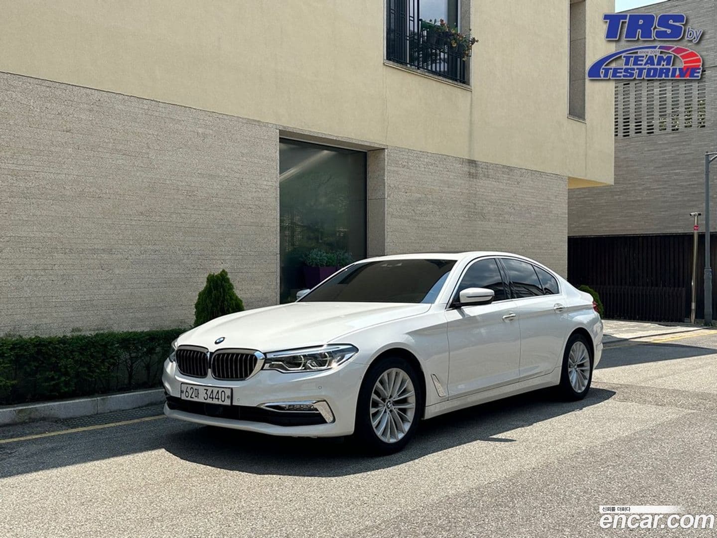 Main__Slider__Photo:5-Series BMW 2018.5-0