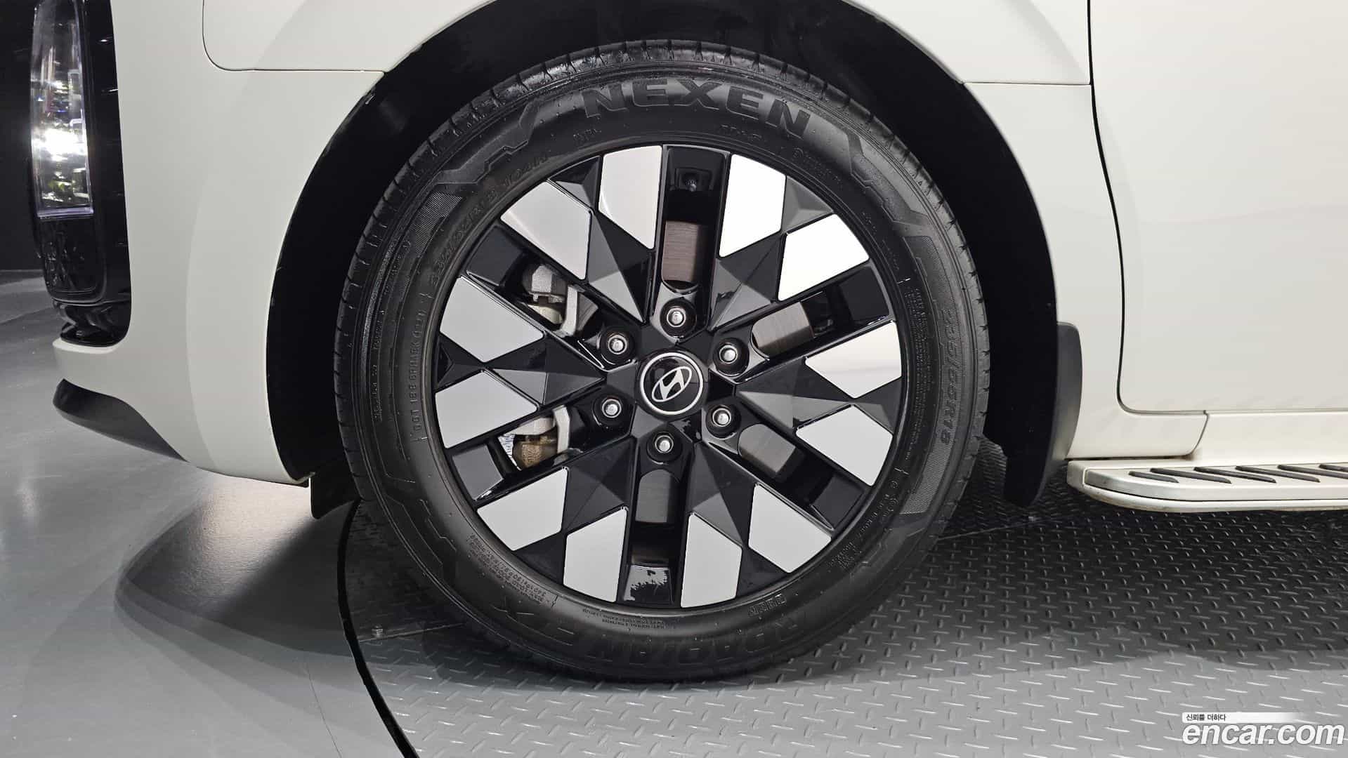 Staria Hyundai 2025.2-OUTER-005