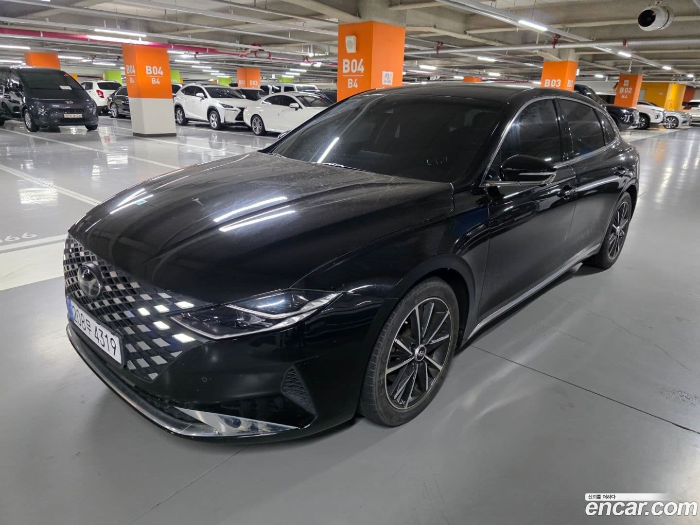 Main__Slider__Photo:Grandeur Hyundai 2021.5-0
