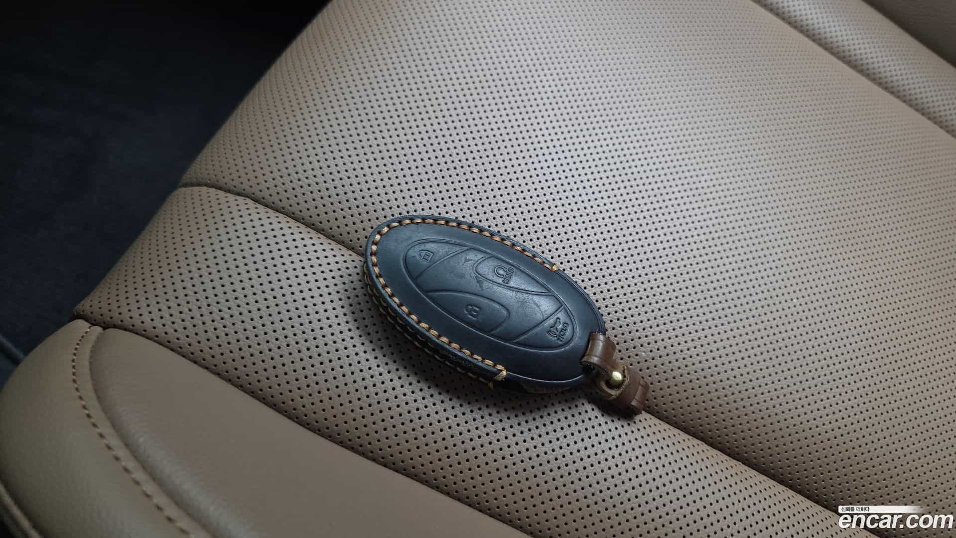 Grandeur Hyundai 2023.10-OPTION-043