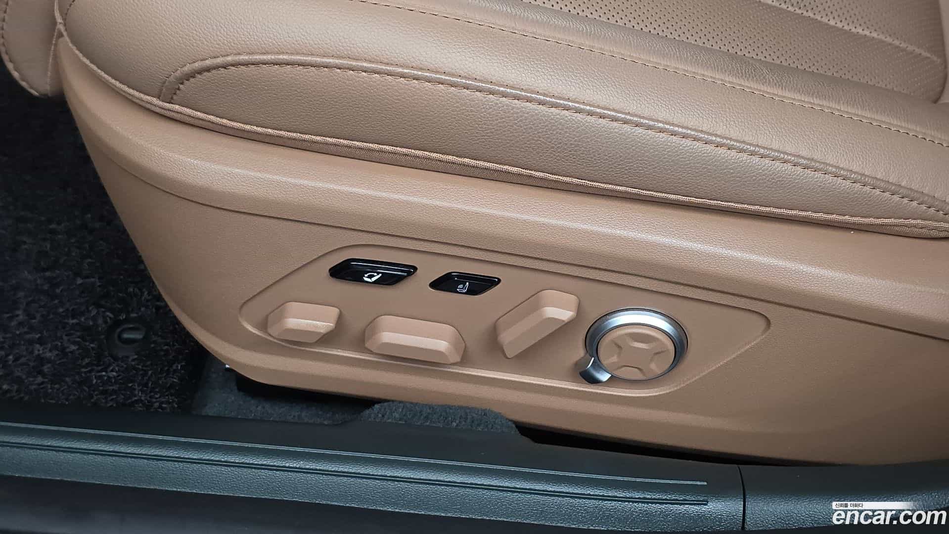 Grandeur Hyundai 2023.10-OPTION-046