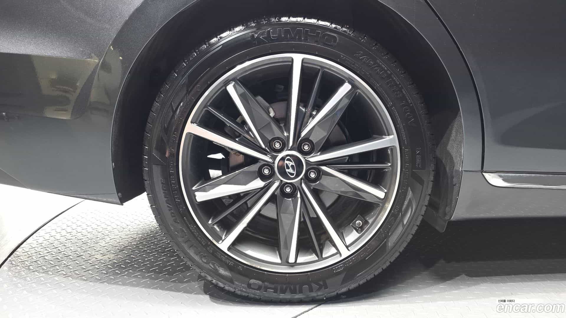 Grandeur Hyundai 2019.11-OUTER-005