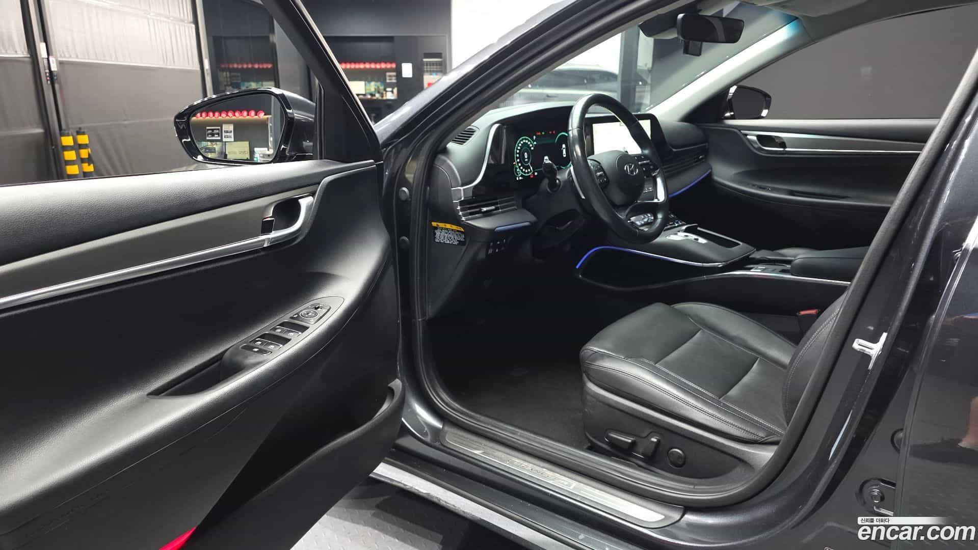 Grandeur Hyundai 2019.11-INNER-010