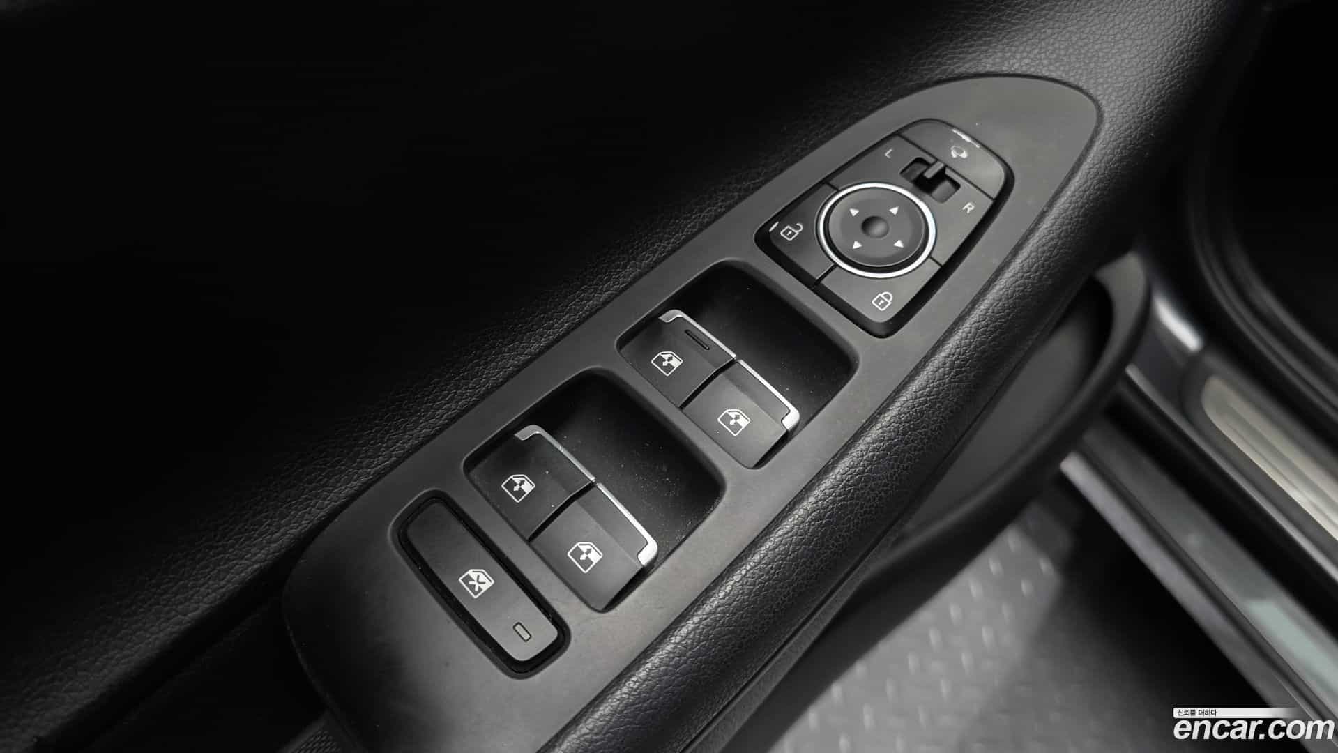 Grandeur Hyundai 2019.11-OPTION-043