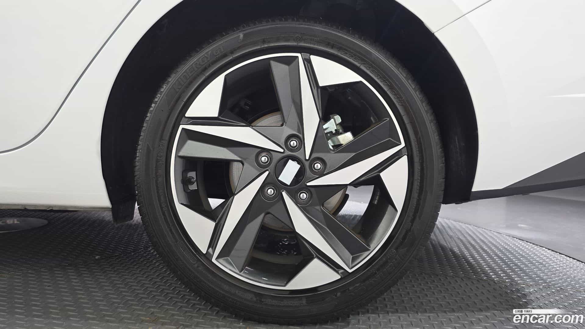 AVANTE Hyundai 2023.2-OUTER-031
